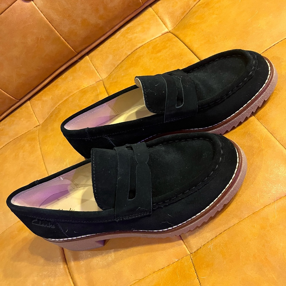 Black Clark’s suede loafer